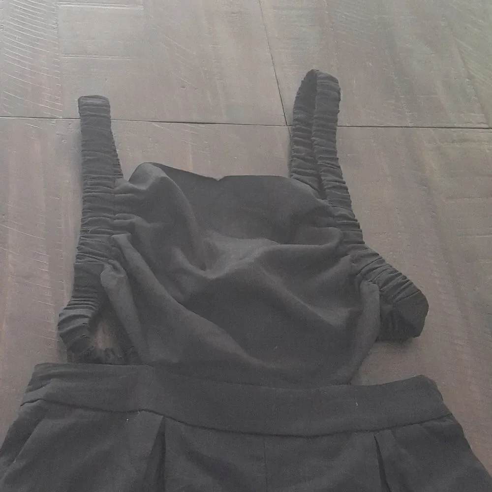 Black jumper backless good condition you never worn
